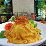 ข้าวไข่เจียวภูเขาไฟ